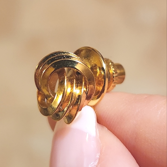 Colibri Of London Gold Plated Love Knot Tie Tack - Picture 3 of 4